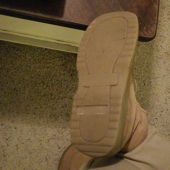 🎁Report Kanga Shoe🎁 - Picture 4 of 6